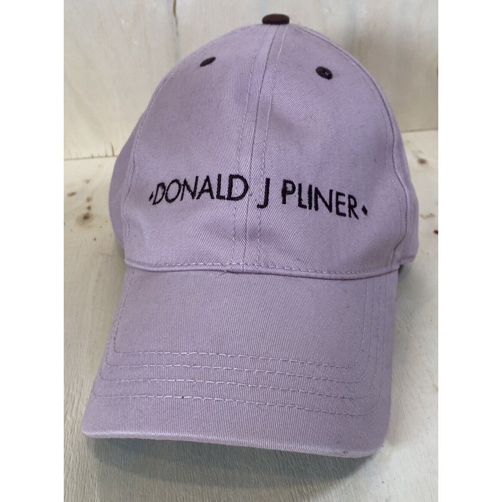 Donald J‎ Pliner Lilac Baseball Cap Embroidered Logo Cow "Fabrique En Espagne"